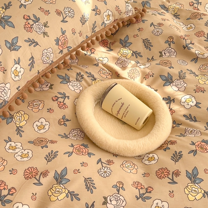 91家纺网 家纺一手货源 找家纺 昔可家纺 2022新款全棉毛球碎花款四件套 可可里甜咖