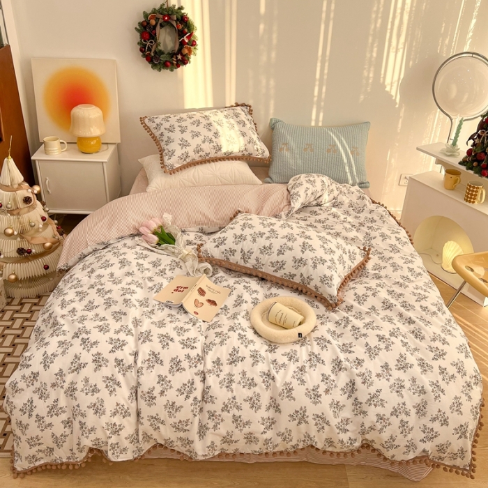 91家纺网 家纺一手货源 找家纺 昔可家纺 2022新款全棉毛球碎花款四件套 素雅花