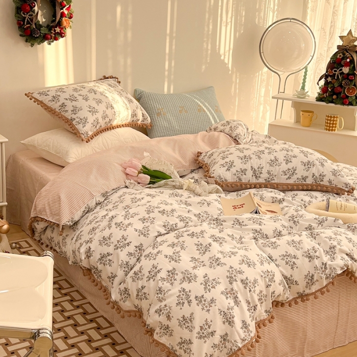 91家纺网 家纺一手货源 找家纺 昔可家纺 2022新款全棉毛球碎花款四件套 素雅花