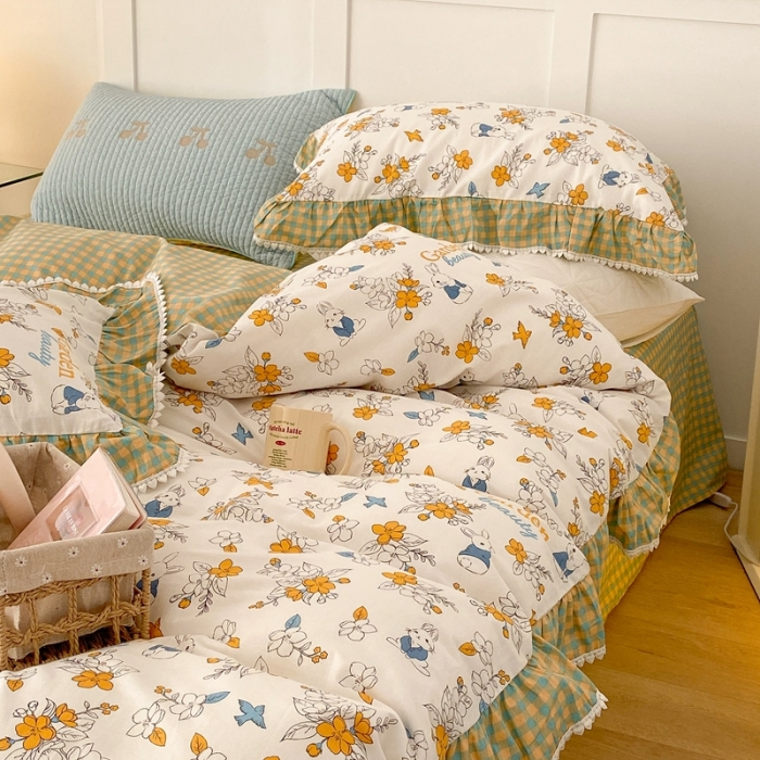 91家纺网 家纺一手货源 找家纺 昔可家纺 2022新款全棉格子花边款四件套 花园兔白