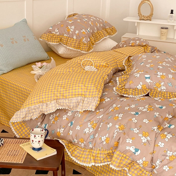 91家纺网 家纺一手货源 找家纺 昔可家纺 2022新款全棉格子花边款四件套 花园兔咖