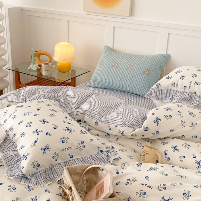 91家纺网 家纺一手货源 找家纺 昔可家纺 2022新款全棉格子花边款四件套 蓝色郁金香