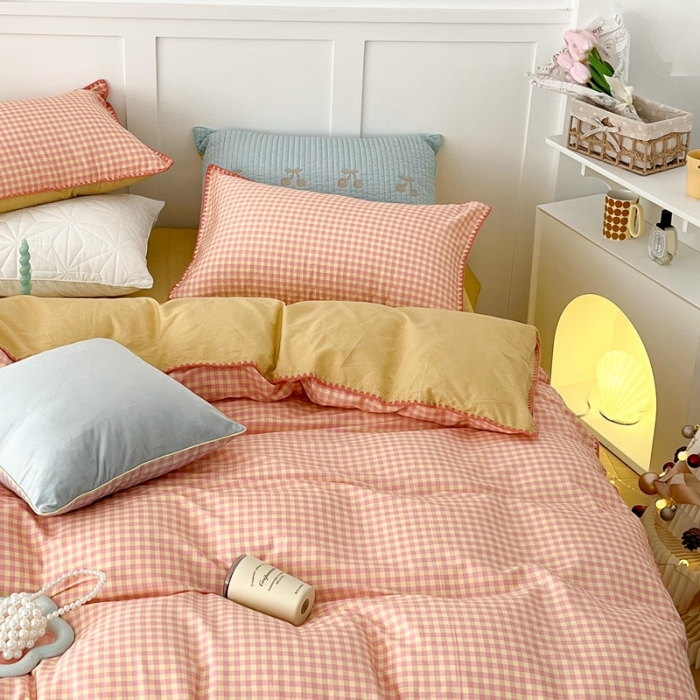 91家纺网 家纺一手货源 找家纺 昔可家纺 2022新款全棉贝壳三角针格子款四件套 粉黄格