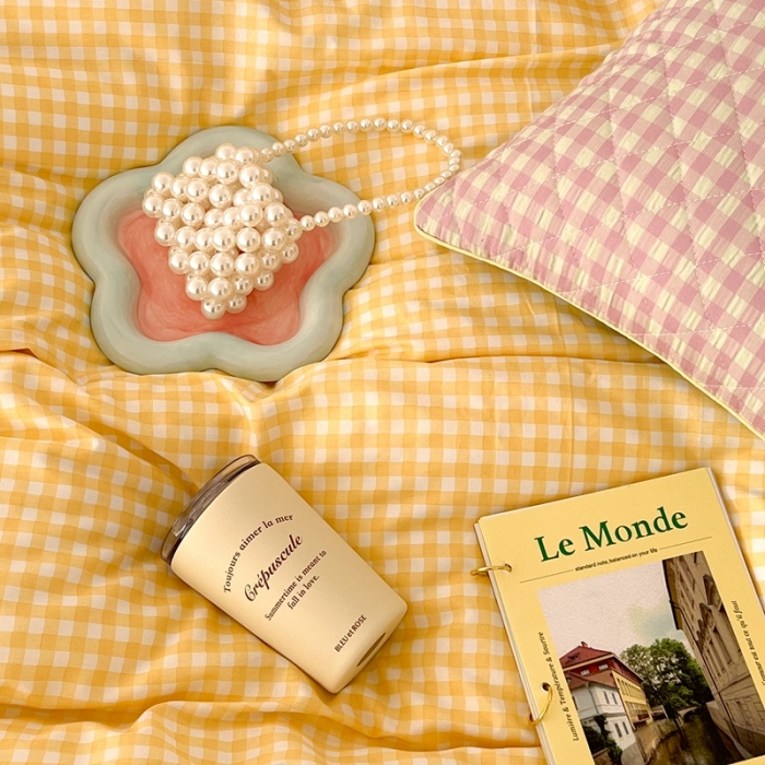 91家纺网 家纺一手货源 找家纺 昔可家纺 2022新款全棉贝壳三角针格子款四件套 奶黄格