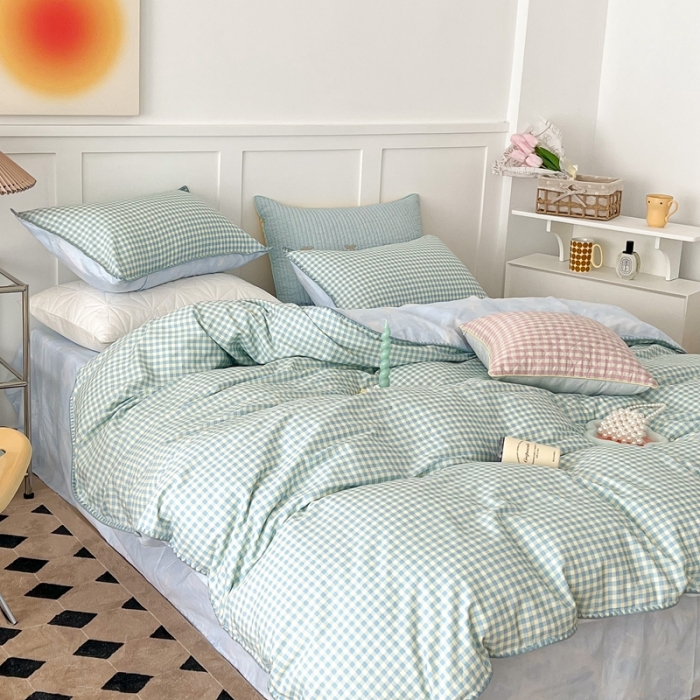 91家纺网 家纺一手货源 找家纺 昔可家纺 2022新款全棉贝壳三角针格子款四件套 奶蓝格