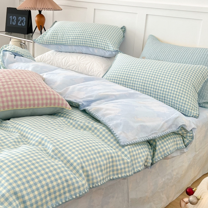 91家纺网 家纺一手货源 找家纺 昔可家纺 2022新款全棉贝壳三角针格子款四件套 奶蓝格