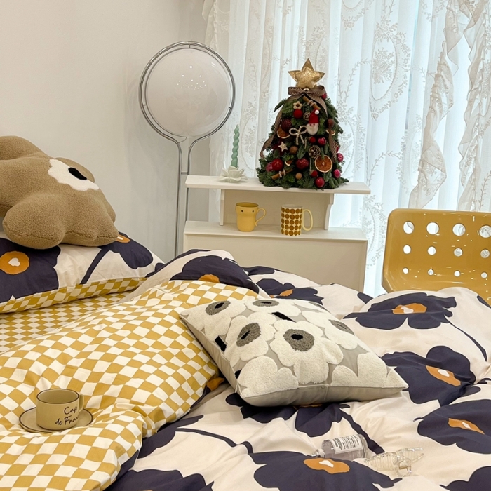 91家纺网 家纺一手货源 找家纺 昔可家纺 2022新款13372普通款四件套 棋盘复古花黑