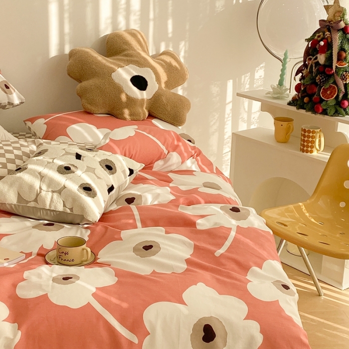 91家纺网 家纺一手货源 找家纺 昔可家纺 2022新款13372普通款四件套 棋盘复古花红