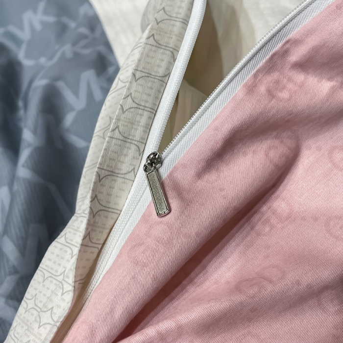 91家纺网 家纺一手货源 找家纺 金爱家 2023新款全棉13372简约条格四件套 帝诺粉