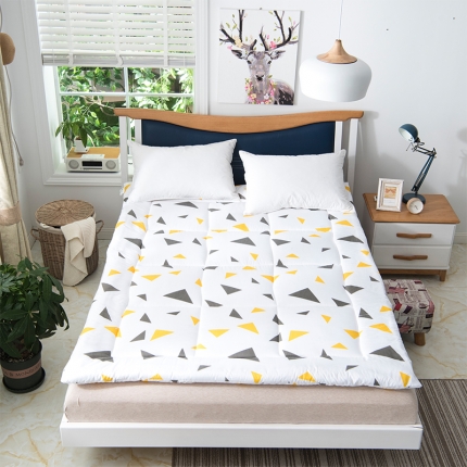 91家纺网 家纺一手货源 找家纺 梦莱发被业 2025新款芦荟棉软垫被 白恋