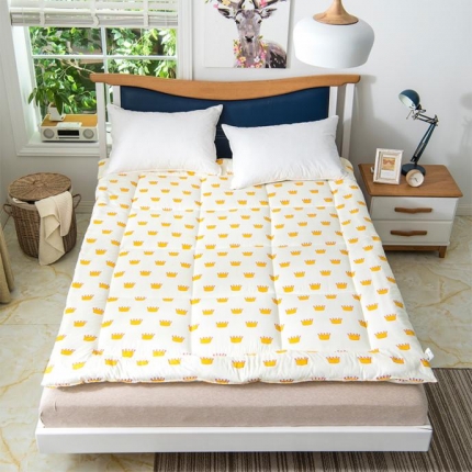 91家纺网 家纺一手货源 找家纺 梦莱发被业 2025新款芦荟棉软垫被 小皇冠