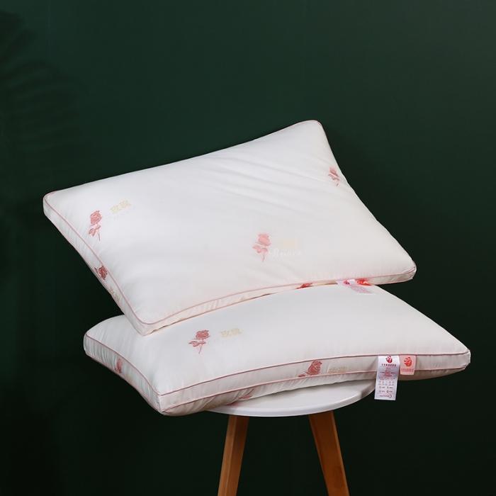 91家纺网 家纺一手货源 找家纺 2022新款天丝玫瑰精油仪征羽丝绒酒店枕芯护颈枕头单人软枕