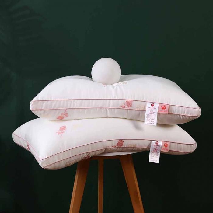 91家纺网 家纺一手货源 找家纺 2022新款天丝玫瑰精油仪征羽丝绒酒店枕芯护颈枕头单人软枕