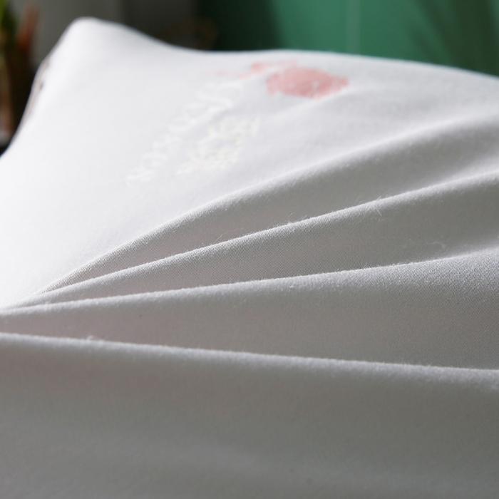 91家纺网 家纺一手货源 找家纺 2022新款天丝玫瑰精油仪征羽丝绒酒店枕芯护颈枕头单人软枕