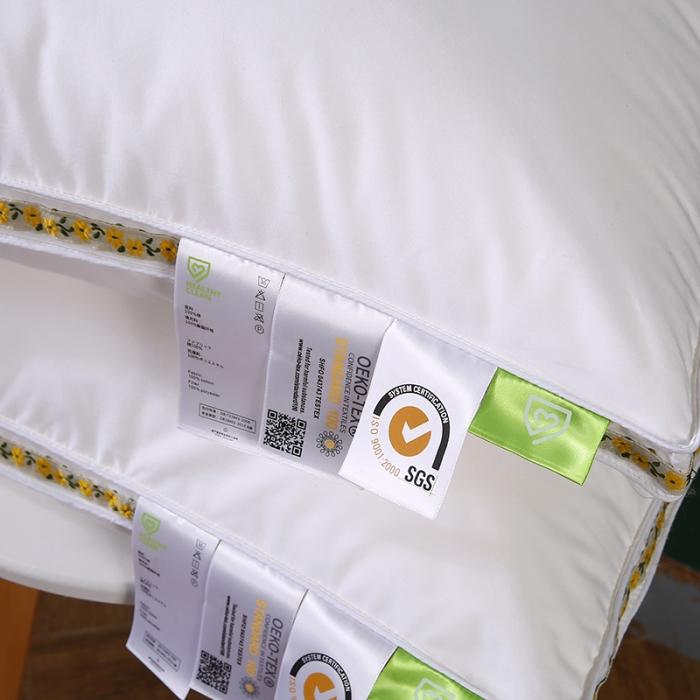 91家纺网 家纺一手货源 找家纺 2022全棉133*100防羽布小清新仪征羽丝绒枕头单人枕芯