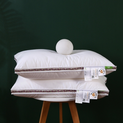 91家纺网 家纺一手货源 找家纺 2022全棉133*100防羽布小清新仪征羽丝绒枕头单人枕芯