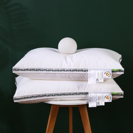 91家纺网 家纺一手货源 找家纺 2022全棉133*100防羽布小清新仪征羽丝绒枕头单人枕芯