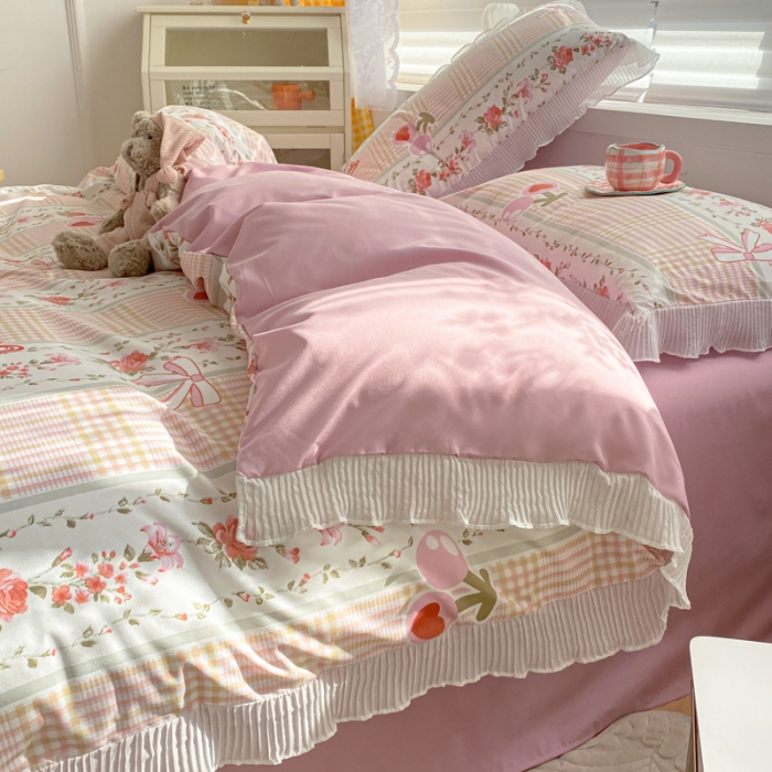 91家纺网 家纺一手货源 找家纺 琪格格纺织 2022新款水洗棉蕾丝褶皱花边款四件套 樱桃玫瑰