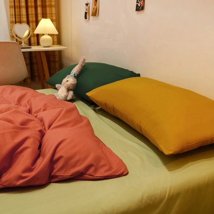 91家纺网 家纺一手货源 找家纺 蓝淋家纺 2022新款纯色简约四件套 橙色+豆绿