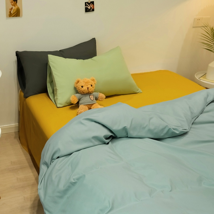 91家纺网 家纺一手货源 找家纺 蓝淋家纺 2022新款纯色简约四件套 浅蓝灰+芥末黄