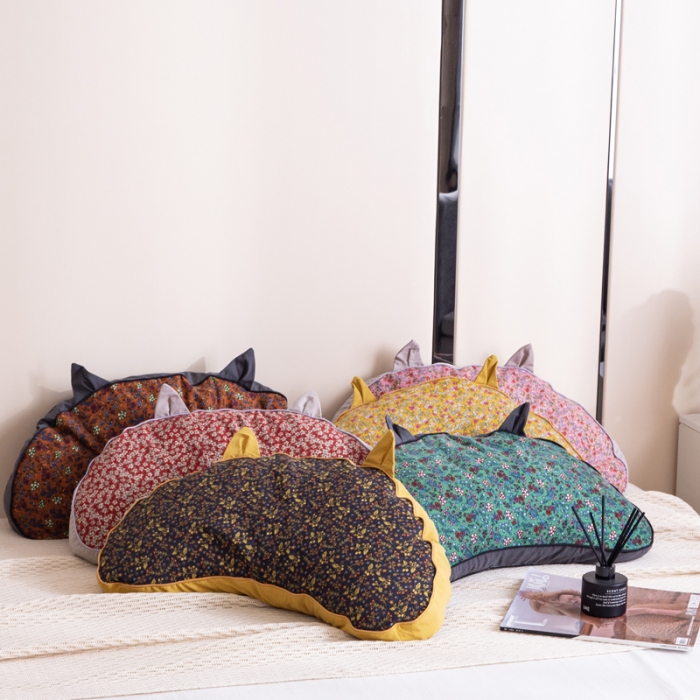 91家纺网 家纺一手货源 找家纺 明星枕业 2022新款全棉猫耳朵荞麦壳枕头 猫耳朵深蓝花