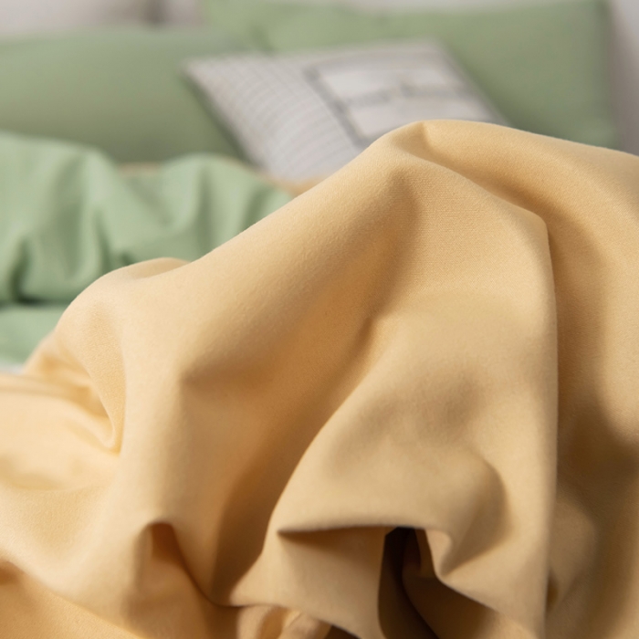 91家纺网 家纺一手货源 找家纺 蓝淋家纺 2022新款活性磨毛单品被套 浅绿+浅驼