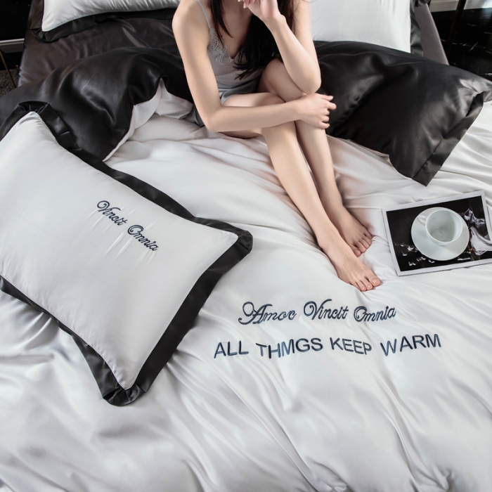 91家纺网 家纺一手货源 找家纺 绒世界 2022新款水洗真丝盛夏系列四件套 白+深灰