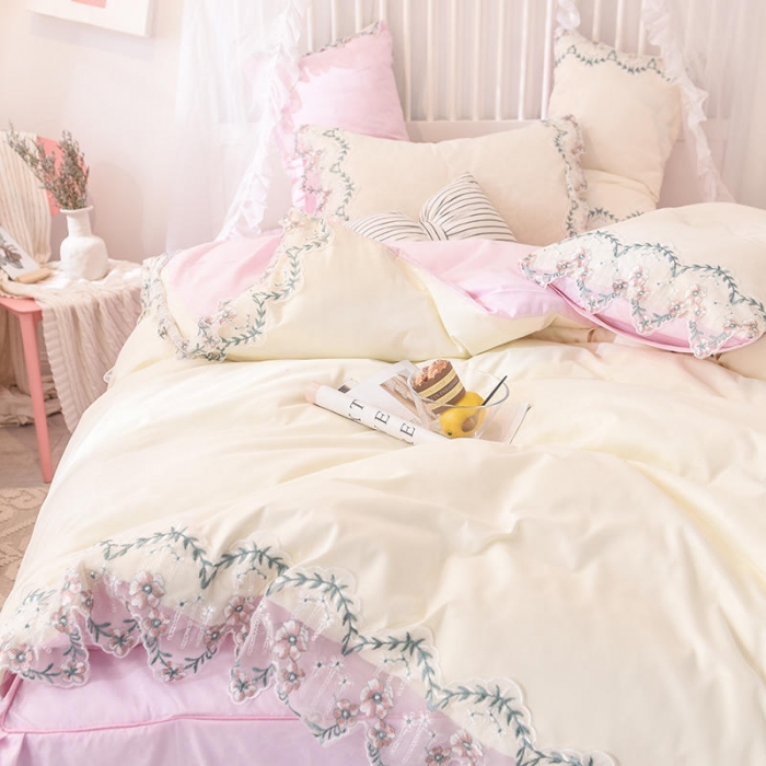 91家纺网 家纺一手货源 找家纺 绒世界 2022新款韩版水洗棉蕾丝玫瑰秘密系列四件套 玫瑰秘密-粉白