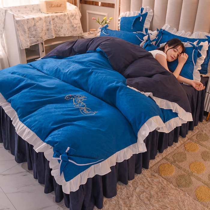 91家纺网 家纺一手货源 找家纺 欧冠 2022新款潮系列爱巢款床裙款刺绣四件套 宝蓝