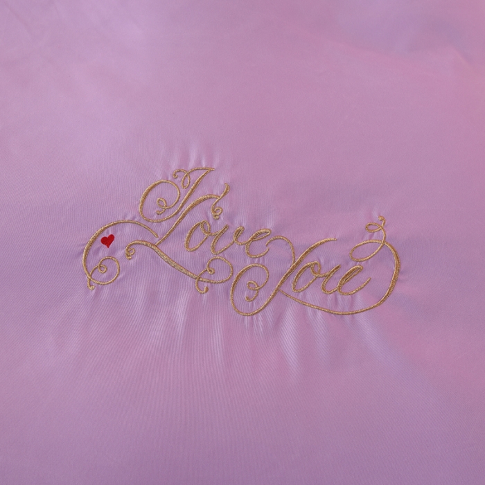 91家纺网 家纺一手货源 找家纺 欧冠 2022新款潮系列爱巢款床裙款刺绣四件套 浅紫