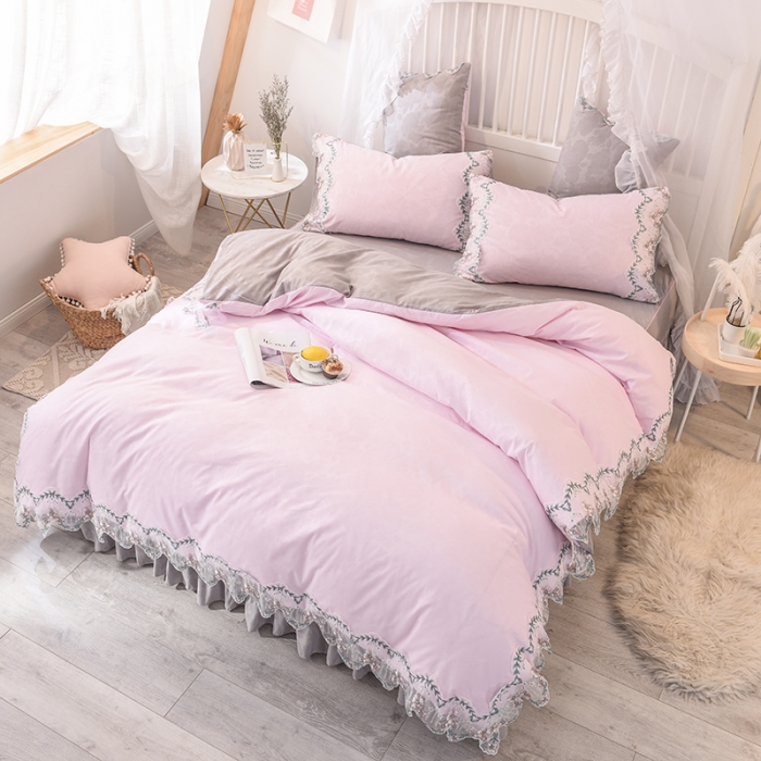 91家纺网 家纺一手货源 找家纺 欧冠 2022新款韩版水洗棉蕾丝玫瑰秘密系列四件套 玫瑰秘密-粉灰