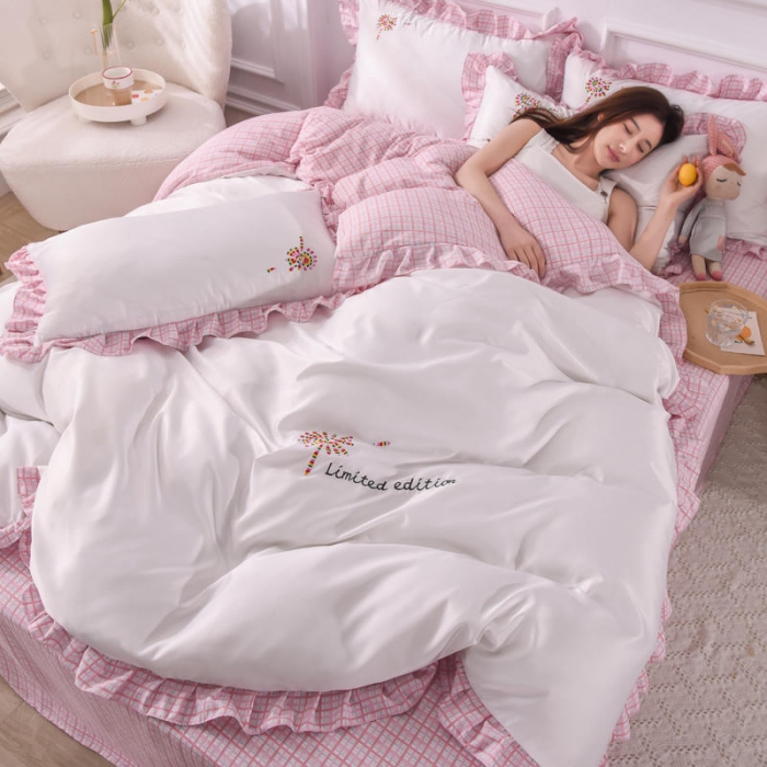 91家纺网 家纺一手货源 找家纺 欧冠 2022新款水洗真丝加水洗棉刺绣幸福花系列四件套 幸福花-粉白