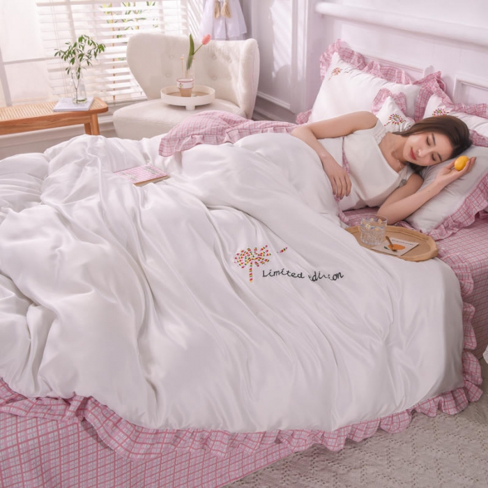 91家纺网 家纺一手货源 找家纺 欧冠 2022新款水洗真丝加水洗棉刺绣幸福花系列四件套 幸福花-粉白