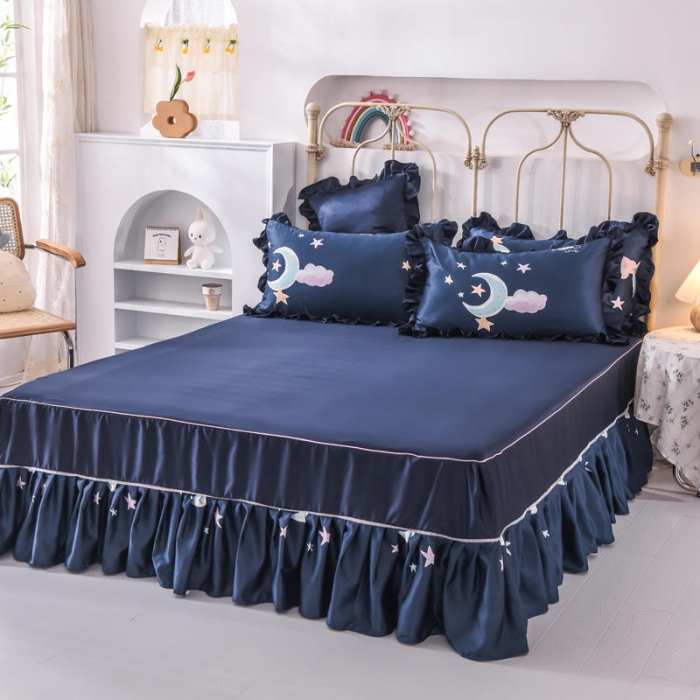 91家纺网 家纺一手货源 找家纺 欧冠 2022新款水洗真丝床裙款刺绣印花四件套 蓝月亮