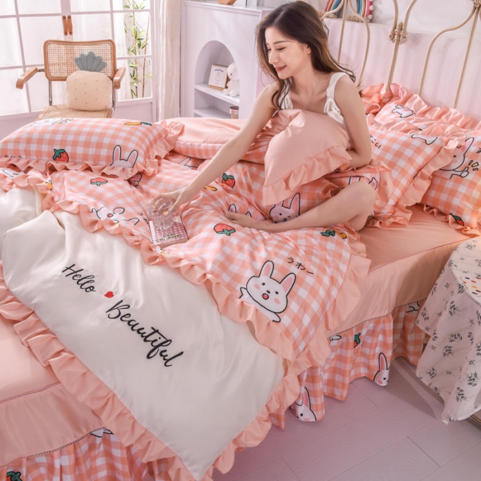 91家纺网 家纺一手货源 找家纺 欧冠 2022新款水洗真丝床裙款刺绣印花四件套 小白兔