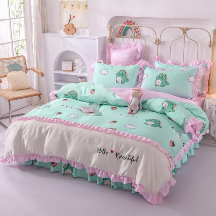 91家纺网 家纺一手货源 找家纺 欧冠 2022新款水洗真丝床裙款刺绣印花四件套 小恐龙