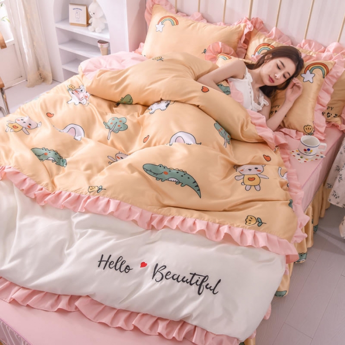 91家纺网 家纺一手货源 找家纺 欧冠 2022新款水洗真丝床裙款刺绣印花四件套 小奶牛