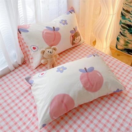 91家纺网 家纺一手货源 找家纺 名兮 2022新款全棉印花枕套 蜜桃女孩