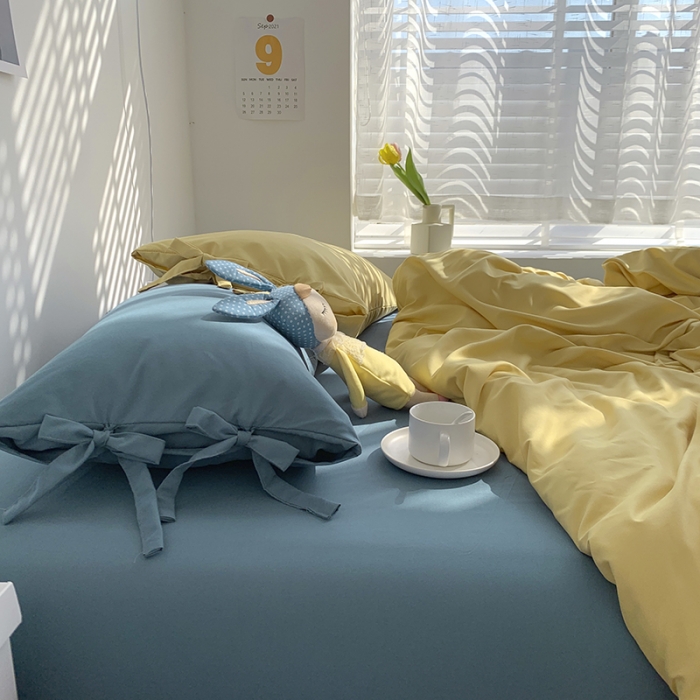 91家纺网 家纺一手货源 找家纺 曼谷家纺 新款美棉磨毛纯色系带混搭拼色蝴蝶结四件套 布丁月影兰（系带款）