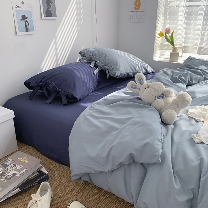 91家纺网 家纺一手货源 找家纺 曼谷家纺 新款美棉磨毛纯色系带混搭拼色蝴蝶结四件套海盐可可蓝（系带款）