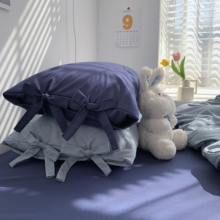 91家纺网 家纺一手货源 找家纺 曼谷家纺 新款美棉磨毛纯色系带混搭拼色蝴蝶结四件套海盐可可蓝（系带款）