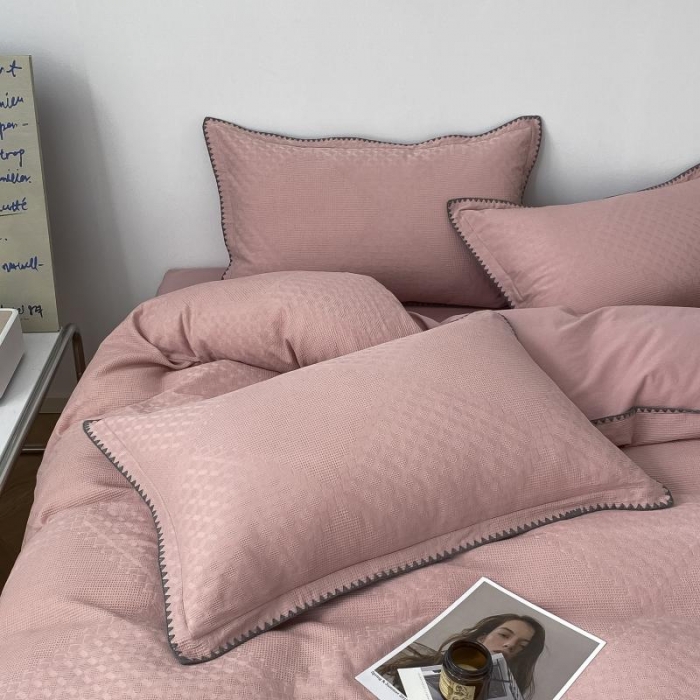 91家纺网 家纺一手货源 找家纺 金丝鸟 2023新款A类60支全棉水洗棉华夫格系列四件套 拉夫格 粉