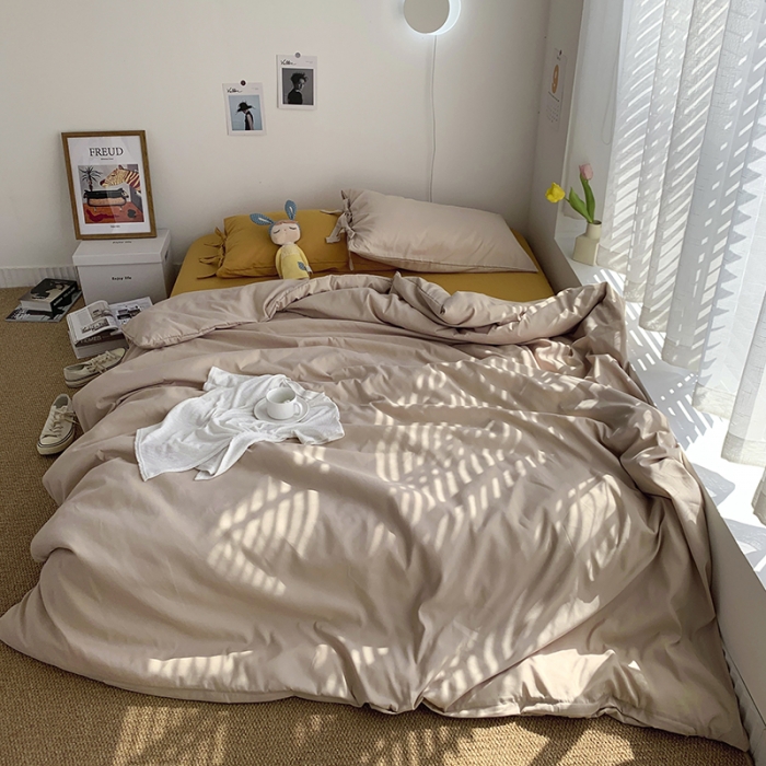 91家纺网 家纺一手货源 找家纺 曼谷家纺 新款美棉磨毛纯色系带混搭拼色蝴蝶结四件套 奶茶杏黄（系带款）