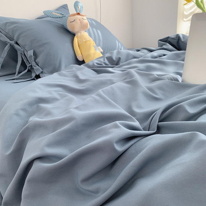 91家纺网 家纺一手货源 找家纺 曼谷家纺 新款美棉磨毛纯色系带混搭拼色蝴蝶结四件套 浅石蓝（系带款）