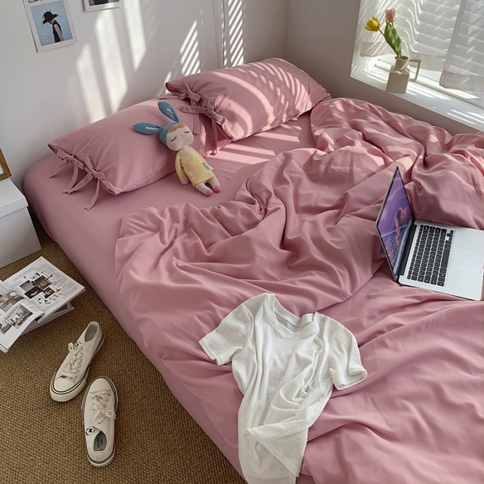 91家纺网 家纺一手货源 找家纺 曼谷家纺 新款美棉磨毛纯色系带混搭拼色蝴蝶结四件套 桃桃奶昔（系带款）