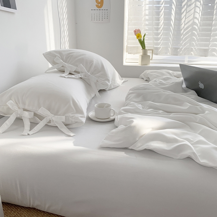 91家纺网 家纺一手货源 找家纺 曼谷家纺 新款美棉磨毛纯色系带混搭拼色蝴蝶结四件套 椰奶（系带款）