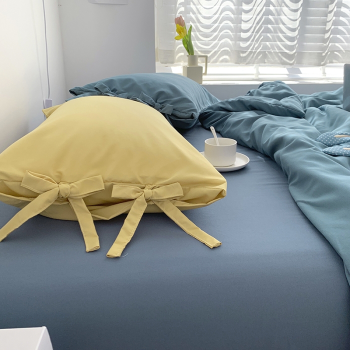 91家纺网 家纺一手货源 找家纺 曼谷新款美棉磨毛纯色系带蝴蝶结四件套月影兰浅石蓝布丁系带款