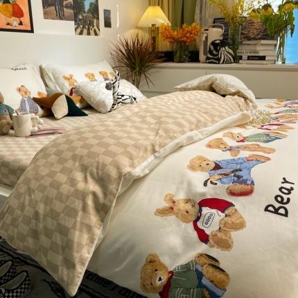 91家纺网 家纺一手货源 找家纺 HL原创 2022春夏新款13070全棉40支四件套欢乐王国