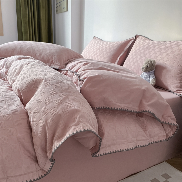 91家纺网 家纺一手货源 找家纺 金丝鸟2023新款A类60支全棉水洗棉华夫格四件套苏珊格 苏珊格粉