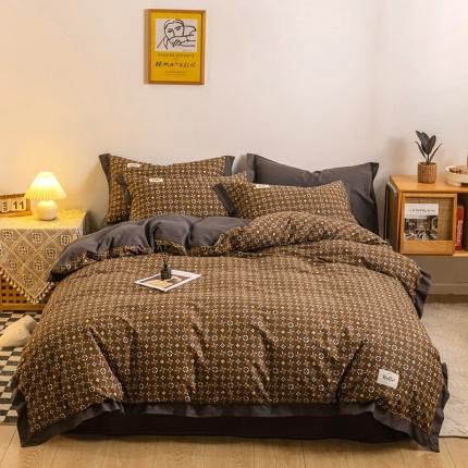 91家纺网 家纺一手货源 找家纺 （总）花言狐语2025新款全棉色布13372拼角工艺款四件套